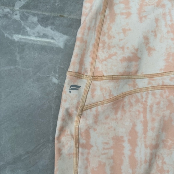 Women’s Fabletics PureLuxe Ultra High Waisted 7/8 Leggings Size XL - Picture 11 of 16